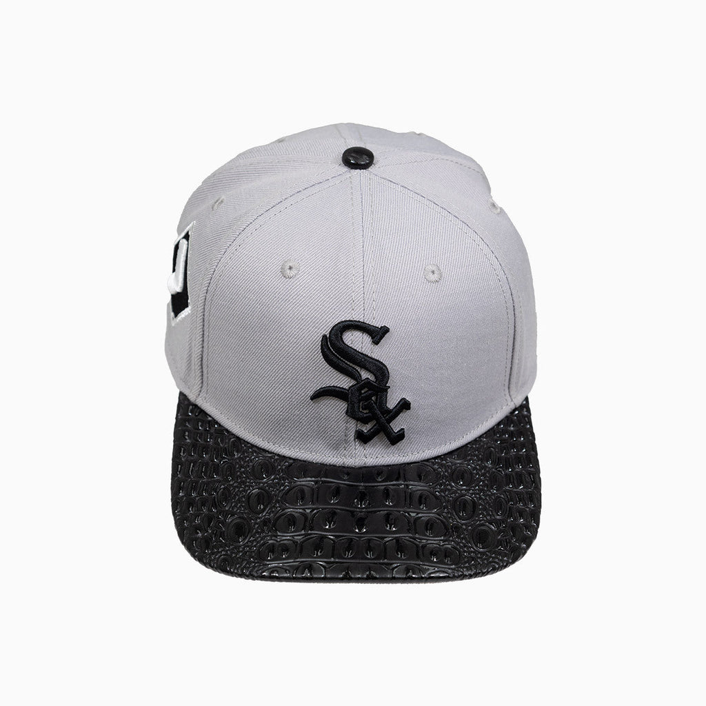 Chicago White Sox Hat With Leather Visor