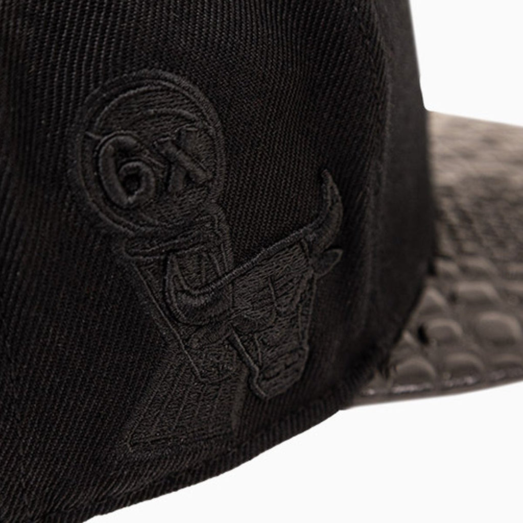 Chicago Bulls NBA Leather Visor Snapback Hat