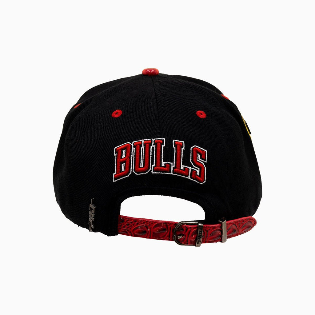 Chicago Bulls NBA Leather Snapback Hat