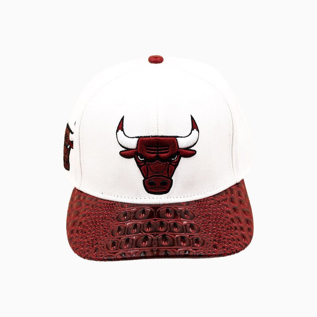 Chicago Bulls NBA Leather Visor Wool Snapback Hat